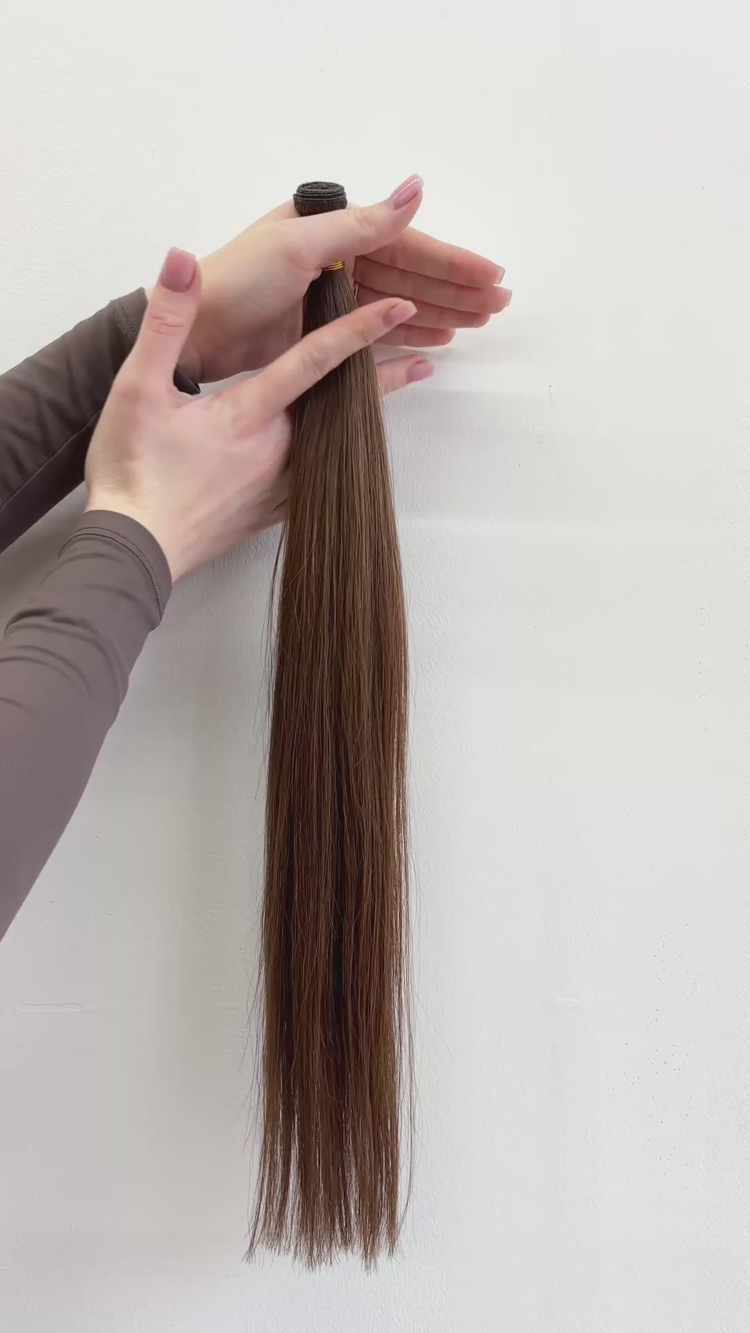 Seamless Clip-In Extension: Lightest Brown #8